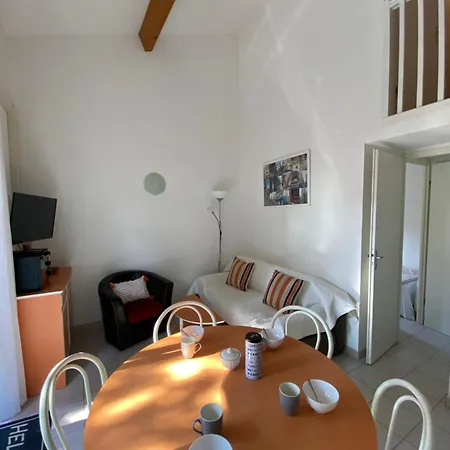Pavillon T3 Mezzanine, Piscine, Parking, Beau Soleil,