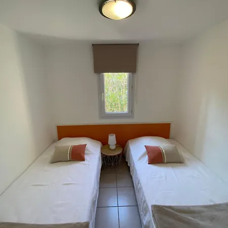 Pavillon T3 Mezzanine, Piscine, Parking, Beau Soleil, Feriehus *